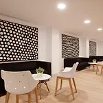哇啦海滩酒店 酒店 埃尔阿雷纳尔