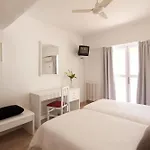 哇啦海滩酒店 3* 埃尔阿雷纳尔