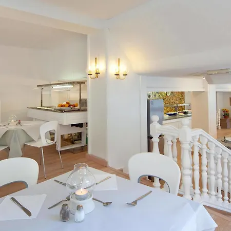 Whala!beach Hotel 3*