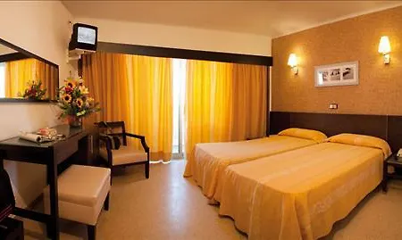 Whala!beach Hotel 3*